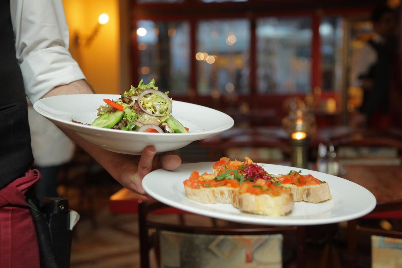 Conacul Cornu 1945 Hotel Cornu de Jos Ngoại thất bức ảnh